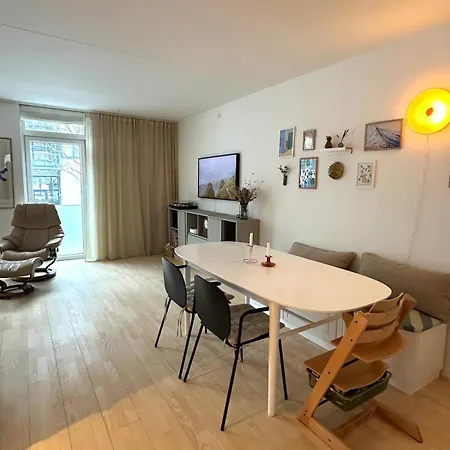 Apartment Spacious, Bright And - 5 Min To And Metro