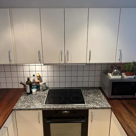 Daire Spacious, Bright And - 5 Min To And Metro Kopenhag
